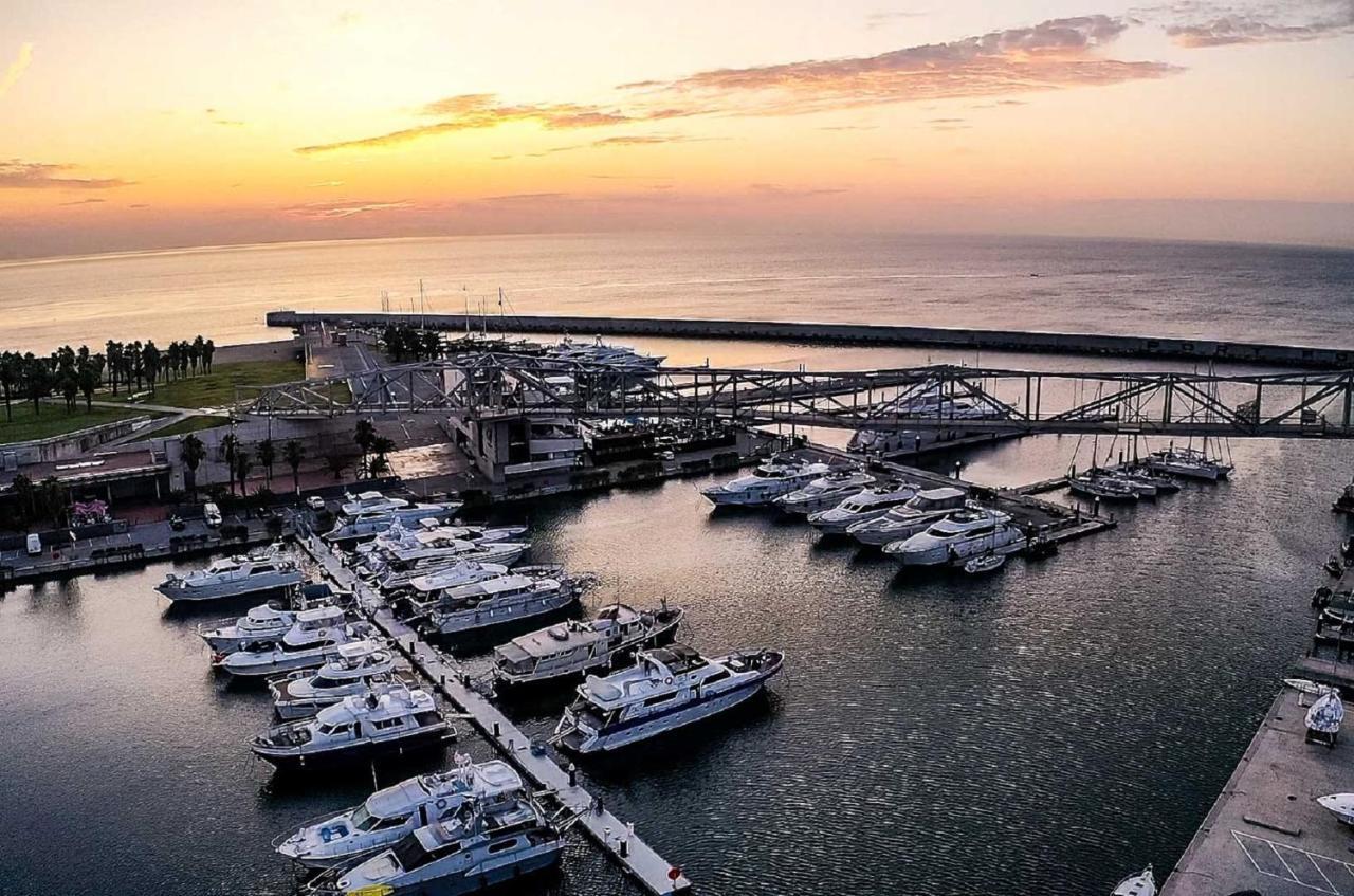 Hotel Motor Yacht Boatel Barcelona Exterior foto