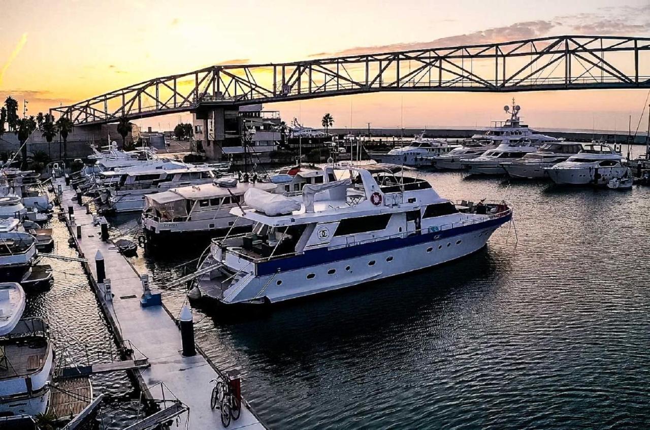 Hotel Motor Yacht Boatel Barcelona Exterior foto